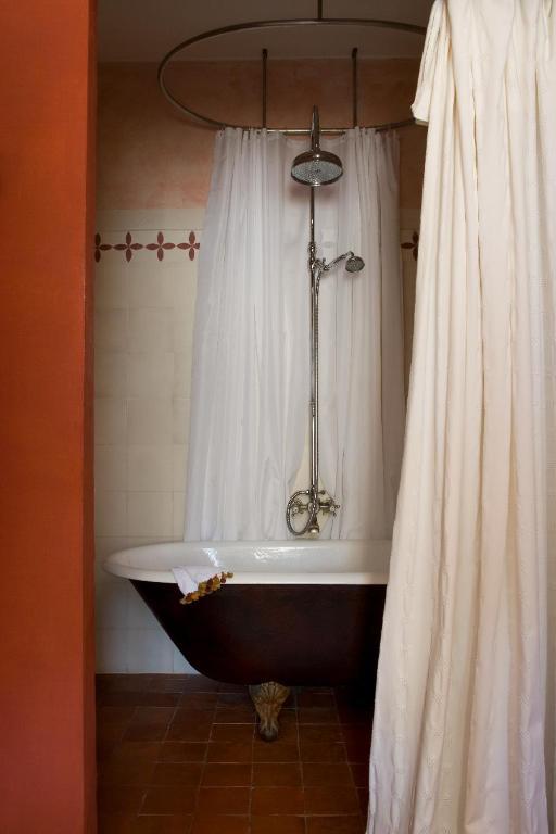 Une Autre Maison Hotel Nyons Ruang foto
