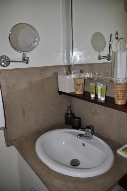 Une Autre Maison Hotel Nyons Ruang foto