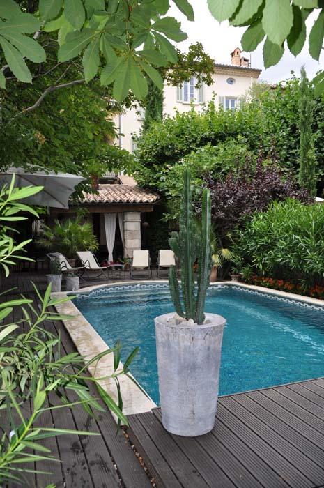 Une Autre Maison Hotel Nyons Bagian luar foto